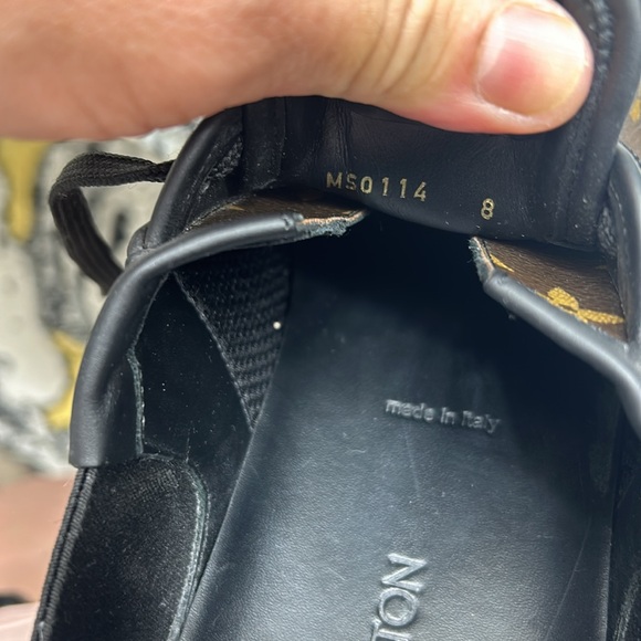 Louis Vuitton shoes - Picture 6 of 7